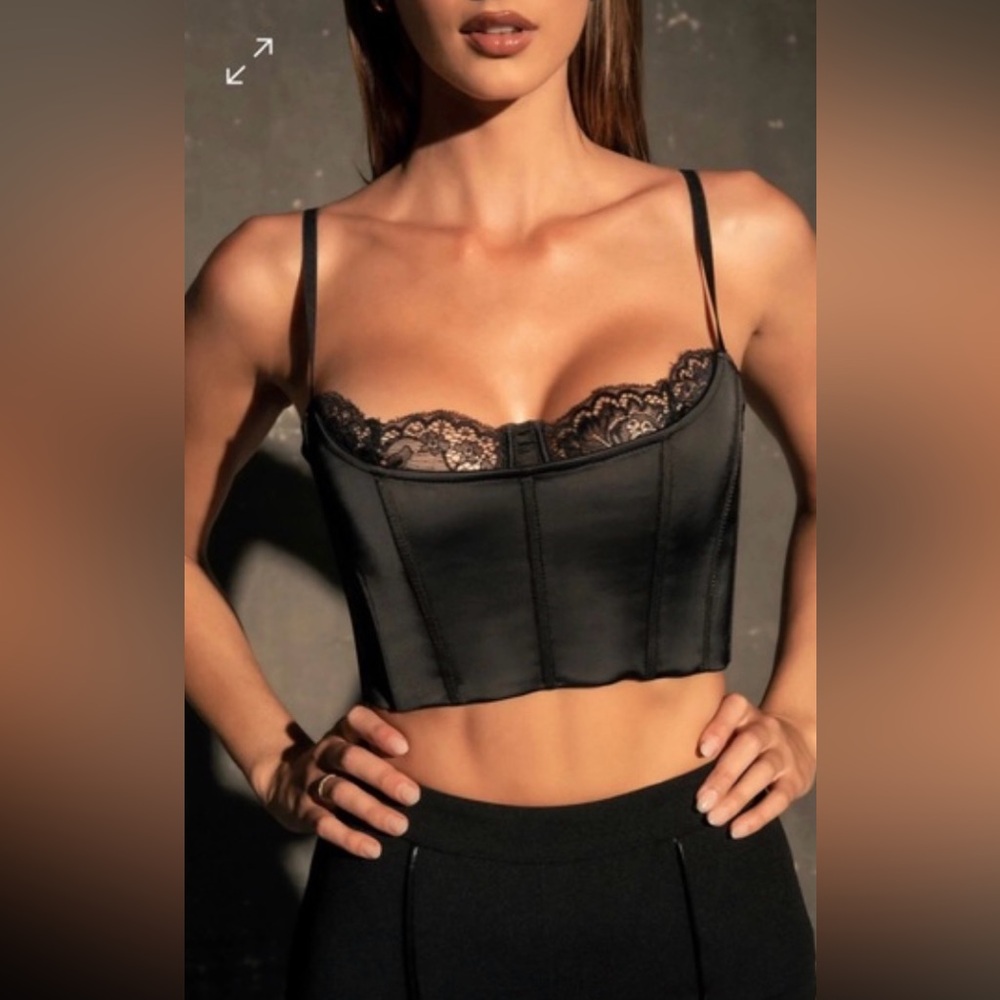 NWT Lake Lace crop cami